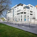 Modern City Center Apartment