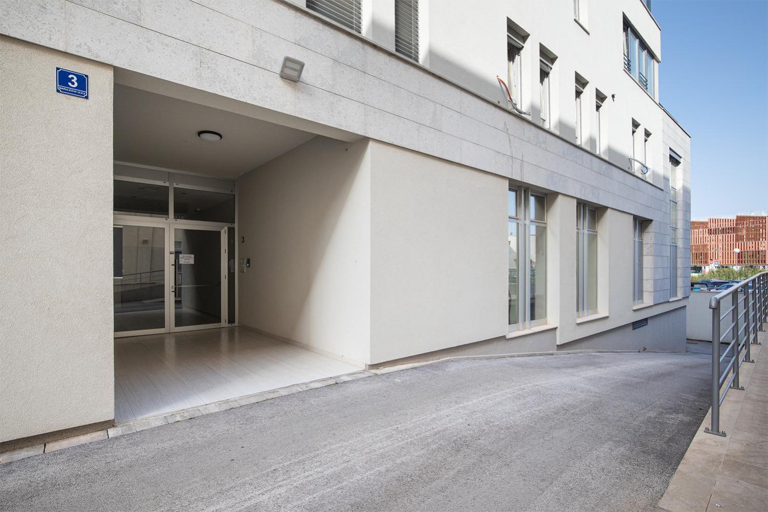 Modern Center Apartment Pula