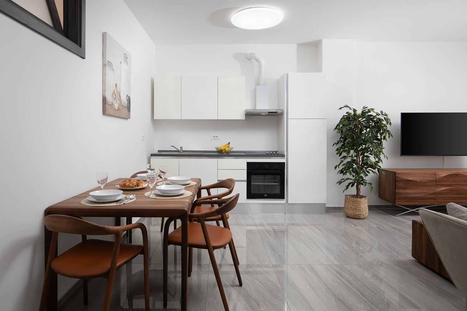 Apartment Modern Center